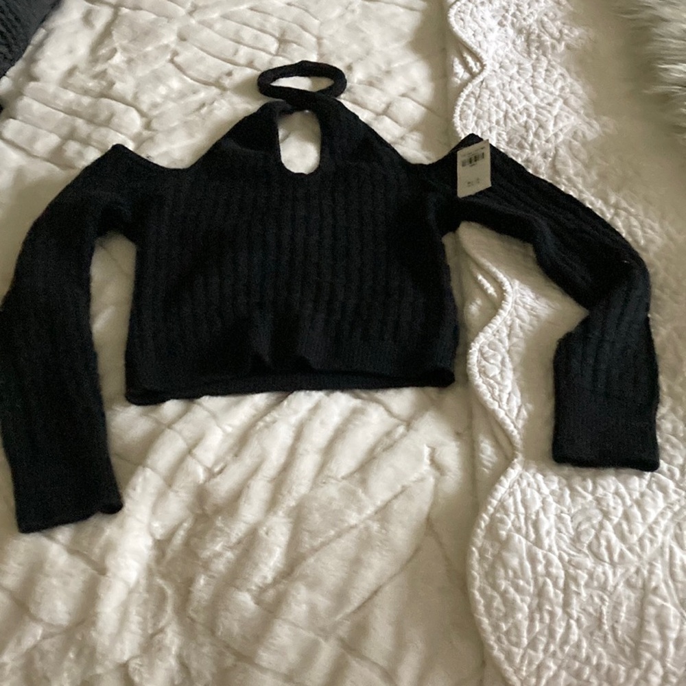 Abercrombie key hole sweater